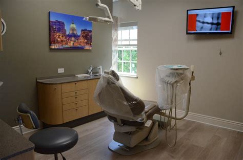 dentist in brookfield illinois Brookfield Oral Surgery, Llc is a Oral and Maxillofacial Dental Clinic in Brookfield, Illinois